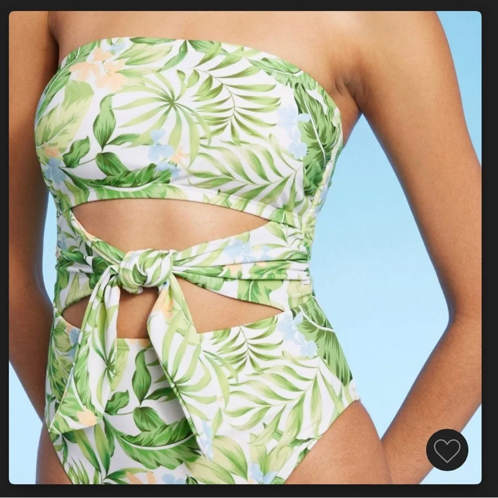 NWT Target Shade & Shore Cutout One Piece Swimsuit